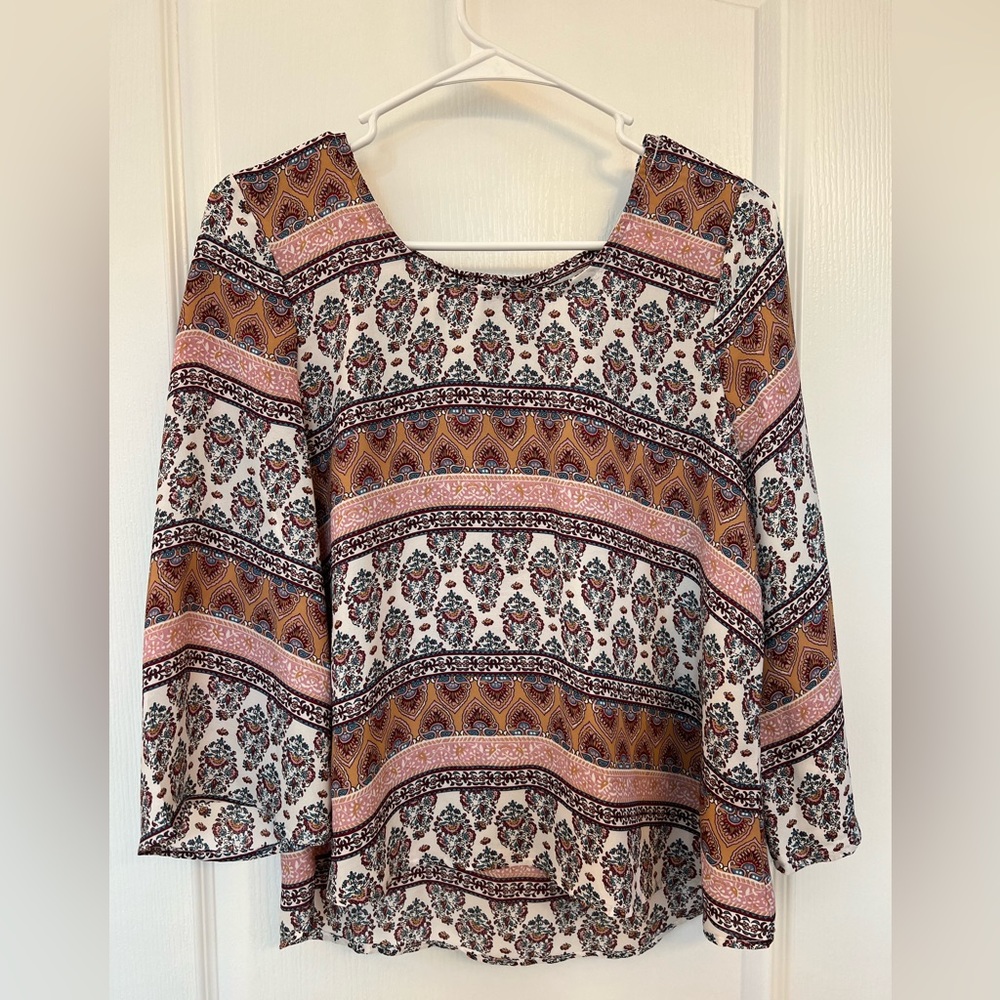 Size M Pink Rose brand scoop neck blouse